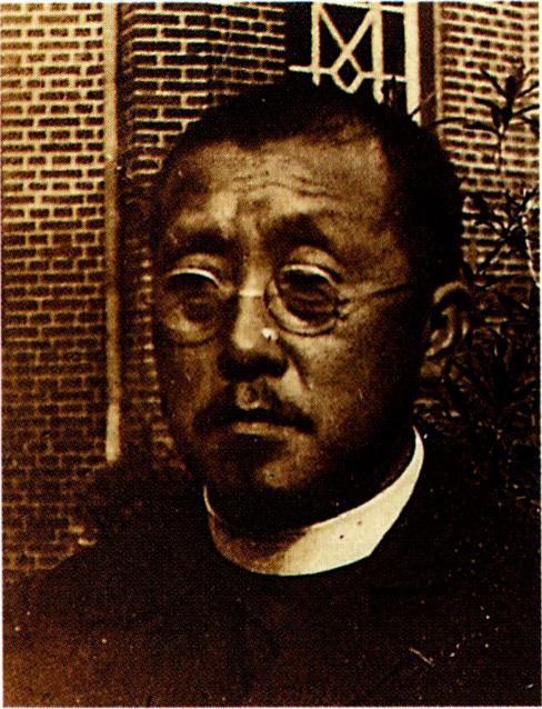 김윤근 (1878~1943)