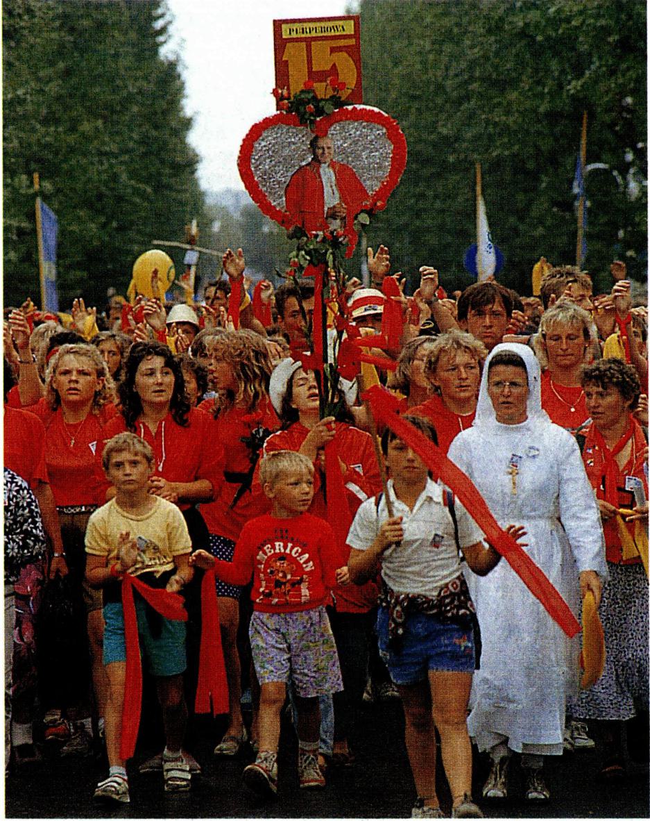 교황 요한 바오로 2세는 유럽이 이제 다시 하나의 선교 대륙이 되려 한다며, 특별히 유럽 대륙과 관련 지어 '새 복음화'를 거론하였다.