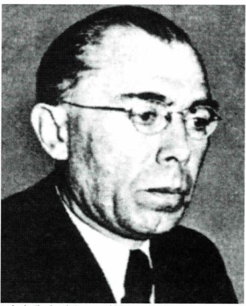 슈마우스, 미카엘 (1897~1993)