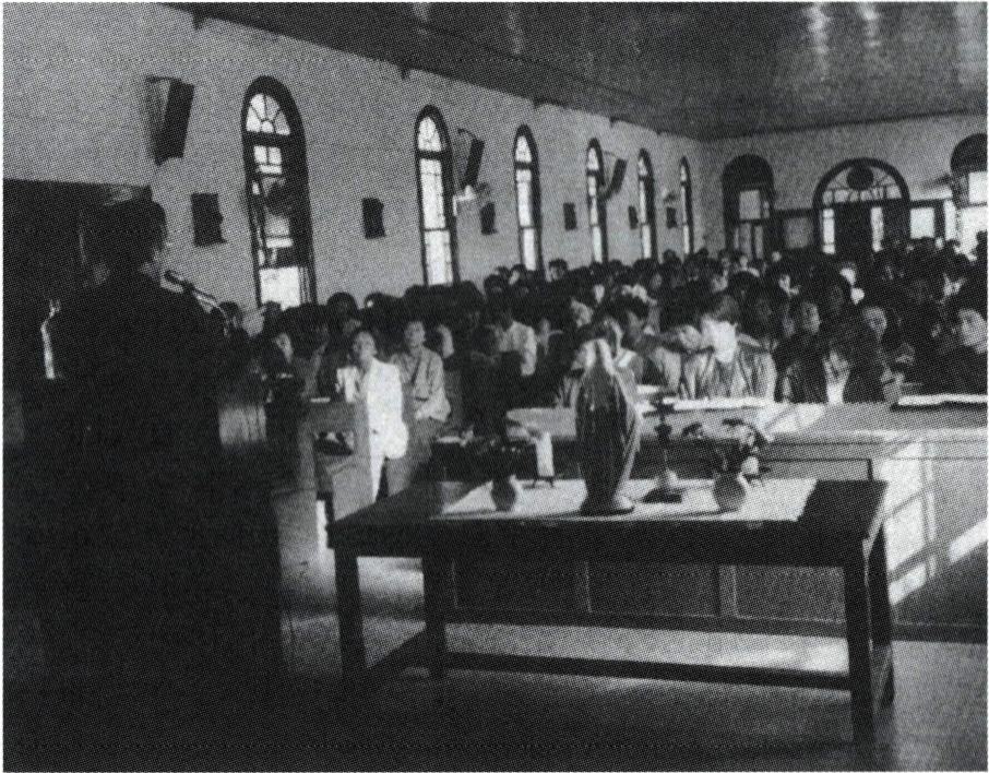 꾸리아 회합 모습.