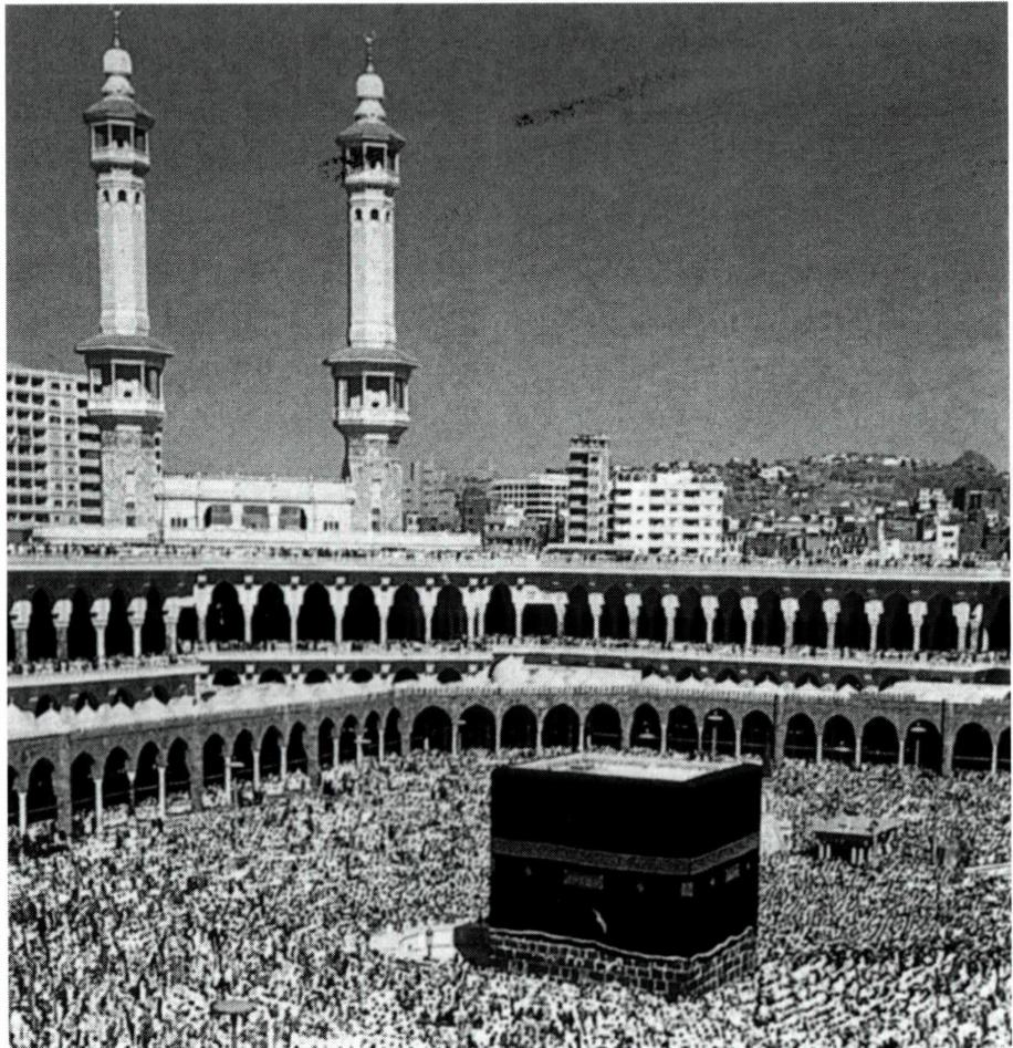 '키슈바' 라는 검은 천으로 감싼 카아바 신전.