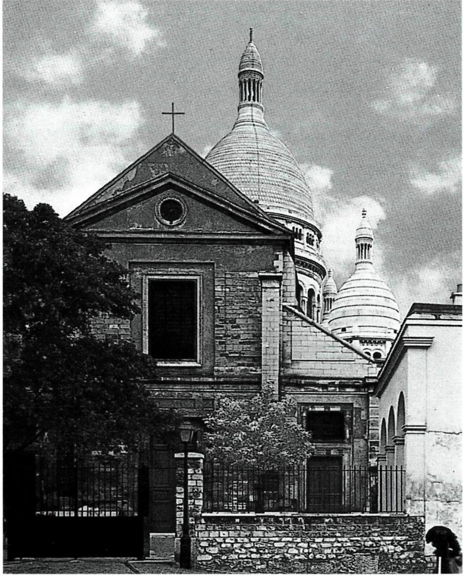 예수 성심 대성당 뒤편에 있는 순교자 소성당.