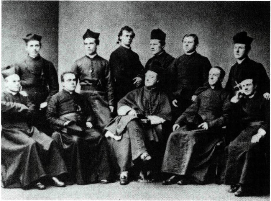 밀힐 외방전교회 - 外邦傳敎會 〔라〕Societas Missionariorum Sti. Joseph de Mill Hill 〔영〕Mill Hill Missionaries (M.H.M.)