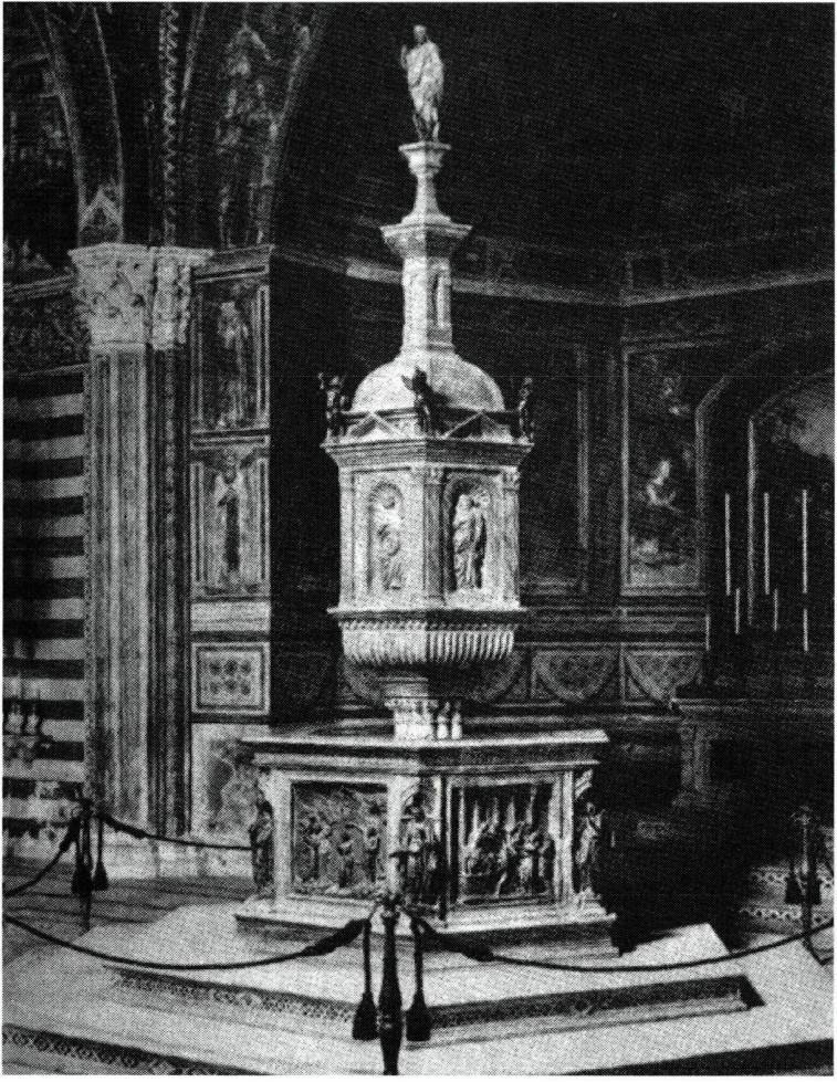 가장 화려한 유형에 속하는 시에나 주교좌 성당의 세례대.