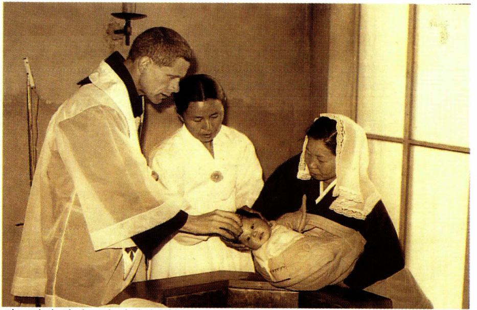 하느님의 자녀로서 권리와 의무를 이행하기 위해서는 물로 씻는 수세를 받아야 한다.