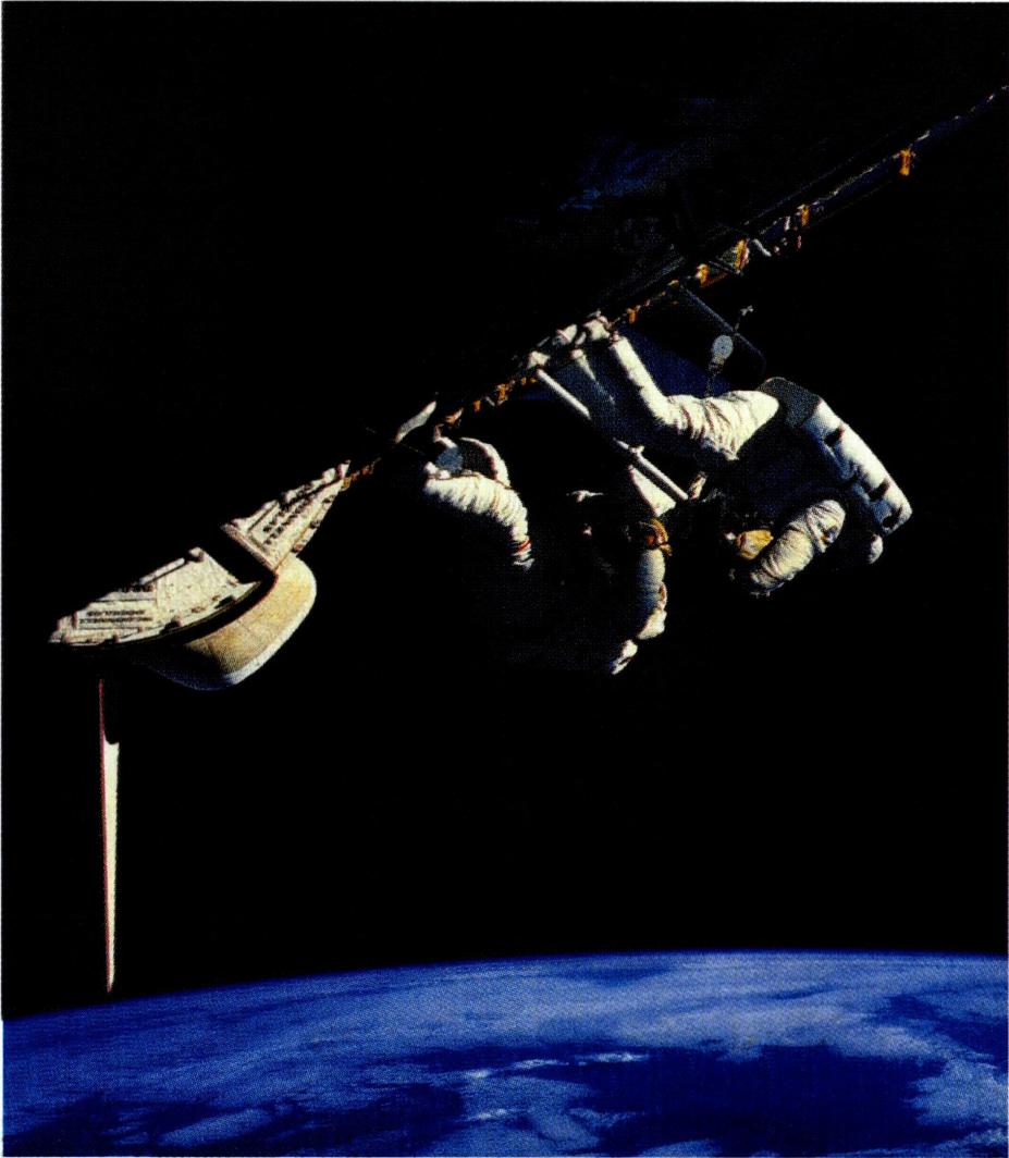 현대 과학은 우주를 일회적 창조가 아닌 생성 · 변화의 과정이라고 여긴다.