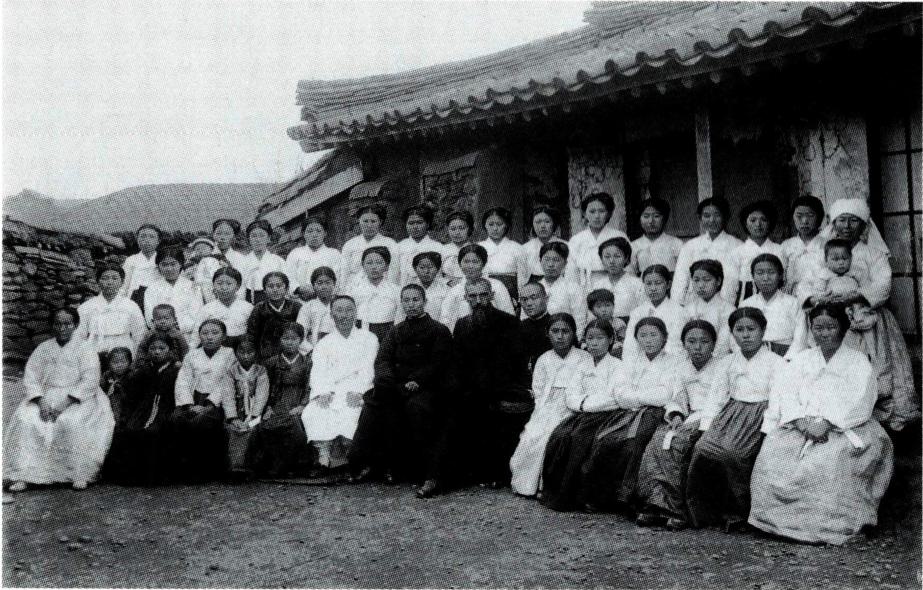 목포 본당(현 산정동) 주재용 신부 부임 환영식(1922. 9)